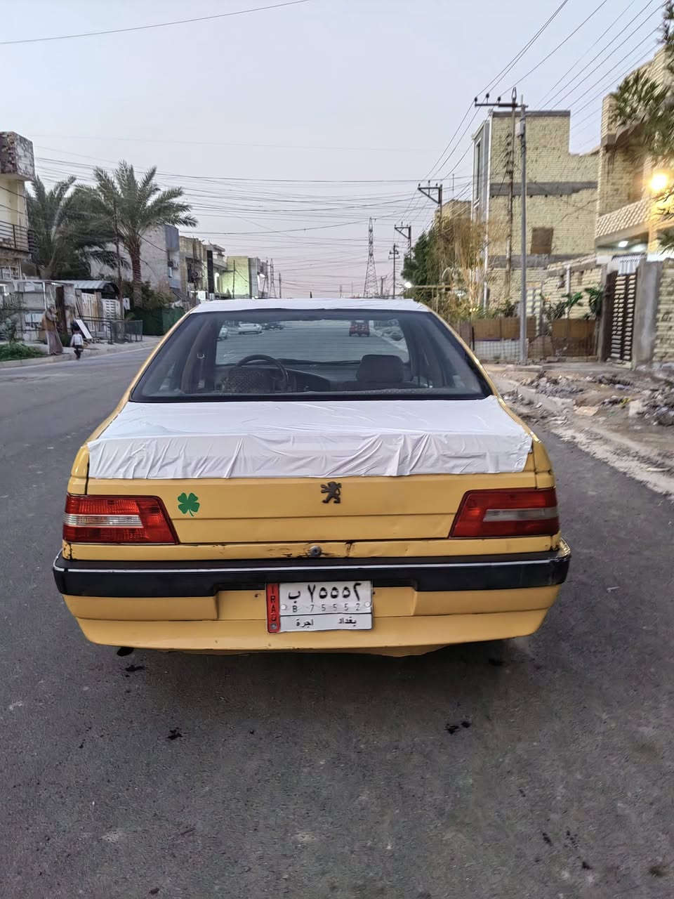 بيجو لميس موديل ٢٠١٢. رقم بغداد مشروع وطني
 بدون صبغ بدون ضربه. بدون خياسات  كير مكينه كلش نضيفات. كهربائيات كلهه شغاله. مكاني بغداد الثعالبة . السعر ٣٠ /رقم ***********
