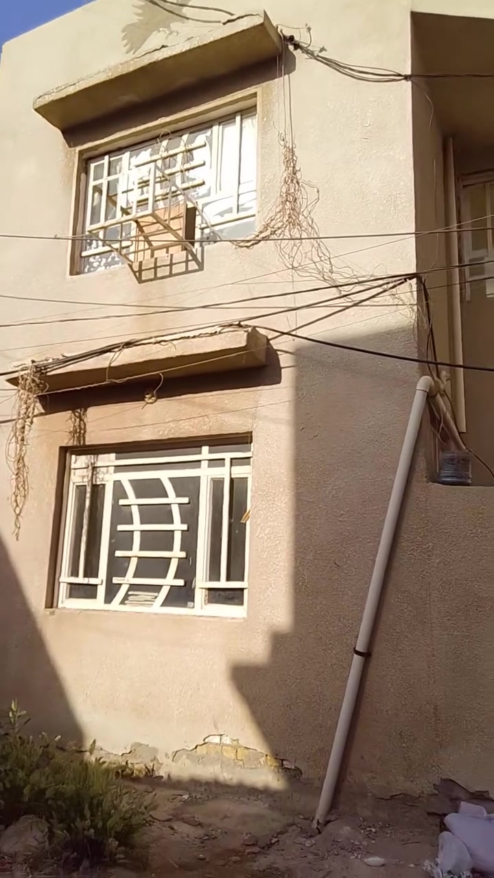 بيت للبيع 70متر ...كميره مقابل مدرسه الفلاح داخل الفرع لمولده وديع...سند 25زراعي إقرار محكمه.وات ساب ***********...

