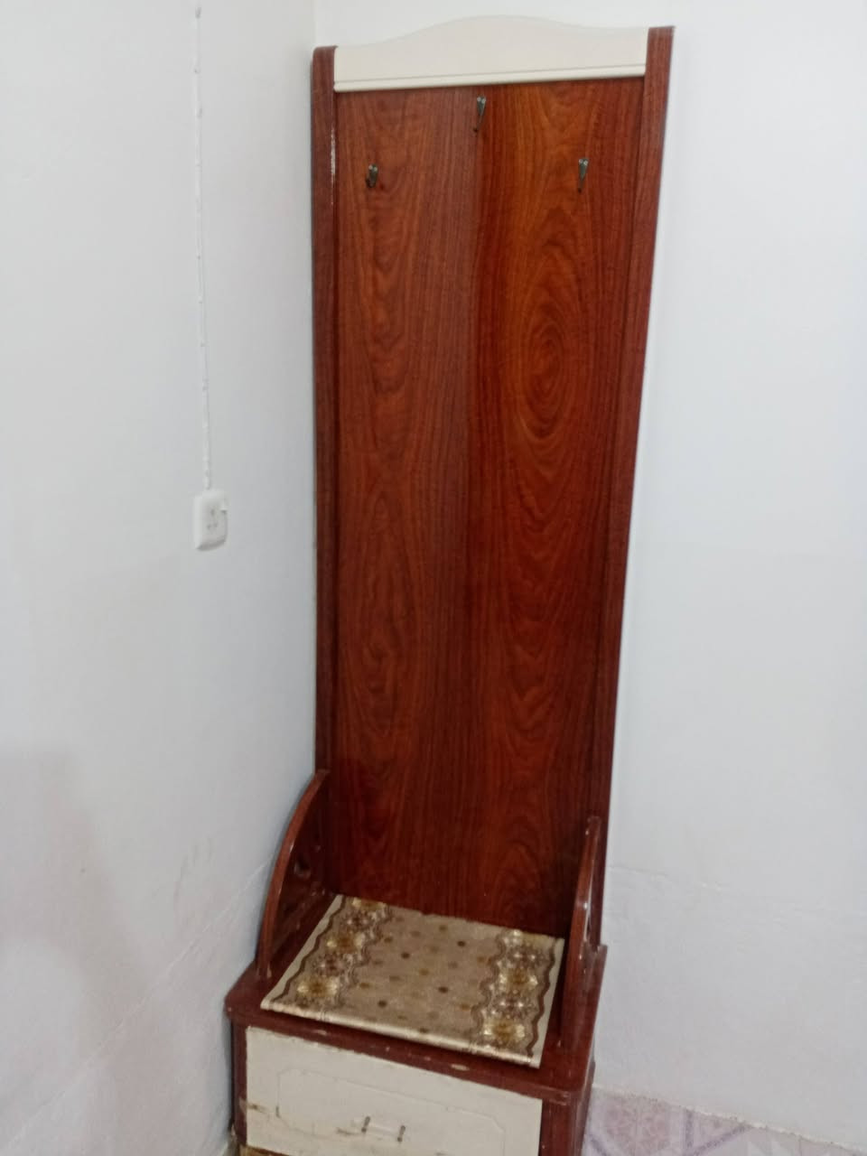 مكلفه بالنشر
غرفه سعره جدا مناسب
تحتاج تصليح
الاستفسار على الرقم*********** بي واتس
