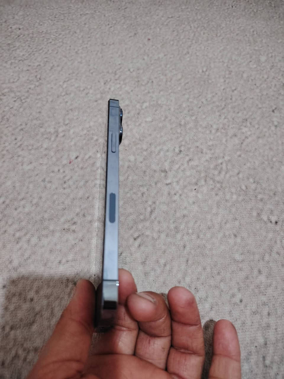 سلام عليكم ايفون 13برو ماكس جهاز كفاله من كلشي حته من الزلغ ذاكره 256بطاريه 81بلاد لون بحري السعر650 مكاني البصره حي المهندسين ***********
