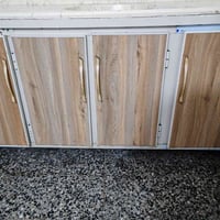 كونتر المنيوم توصاه باب اول وسنك مرمر للبيع مكاني بغداد الشعب077226773...