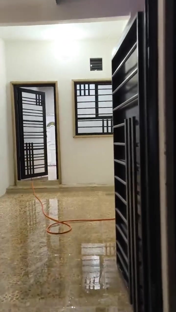 يتوفر لدينا بناء بنظام الأقساط مع مقدمة مناسبة وأسعار مميزة جداً ونقداً على شكل دفعات 🏠💰
🔨 بناء هيكل متكامل (مع البيتونة والستائر والقسطل) وبأفضل جودة تنفيذ
🏠 100م:
▫️ طابق واحد: 10 مليون
▫️ طابقين: 18 مليون
🏠 150م:
▫️ طابق واحد: 18 مليون
▫️ طابقين: 26 مليون
🏠 200م:
▫️ طابق واحد: 22 مليون
▫️ طابقين: 33 مليون
📍 العمل ينفذ بدقة عالية وحسب الخارطة والتصميم المعتمد
📐 نتكفل بكافة مراحل العمل: (إشراف - تنفيذ - تسليم مفتاح)
💳 يتوفر نظام أقساط مريح مع مقدمة يتم الاتفاق عليها
📞 للتواصل والاستفسار:
***********
***********
✨ بيتك حلمك… وإحنا نحققه إلك بأفضل سعر وجودة ✨
