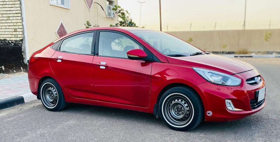 هونداي اكسنت موديل 2016 وارد امريكي بيهه جاملغ وبنيد وبيهه بل عراق صبغ قطعه وحده اثر جراد 
الاستفسار *********** السعر 84 مكينه 1600 وكير مكفولات حداديه تخم تاير  تبريد مواصفات شاشه جبيره كامري دواره شاير بل مري  منظومه زنون السياره جديده وجاهزه بمعنه الكلمه رقم بصره مشروع وطني سنويه ستوهه مجدده 
مكان السياره كربلاء
