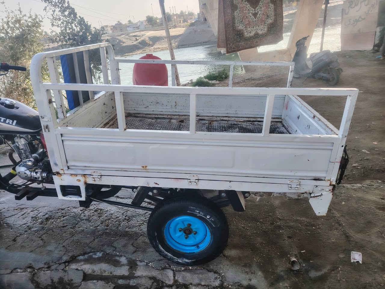 سلام عليكم ستوته للبيع كلك الشراي يتصل ***********
