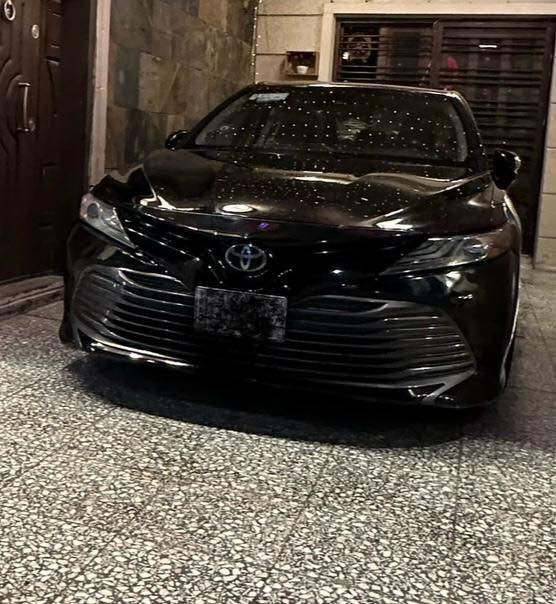 سلام عليكم
كامري وارد امريكي موديل 2018 فئة Xleفول 
المواصفات:
 • فتحة سقف بانوراما
 • مقاعد جلد كهربائية
 • دخول وتشغيل بصمة
 • شاشة وسطية + كاميرا خلفية
 • مثبت سرعة
 • تحكم بالمقود
 • مكيف ثنائي التحكم
 • حساسات
 • نظام أمان Toyota Safety Sense

السعر18800دولار وبي مجال بسيط

ملاحظه تبديل دعاميه الاماميه اصليه يعني صبغ ابلادي
رقم الهاتف ***********
الموقع اليرموك
