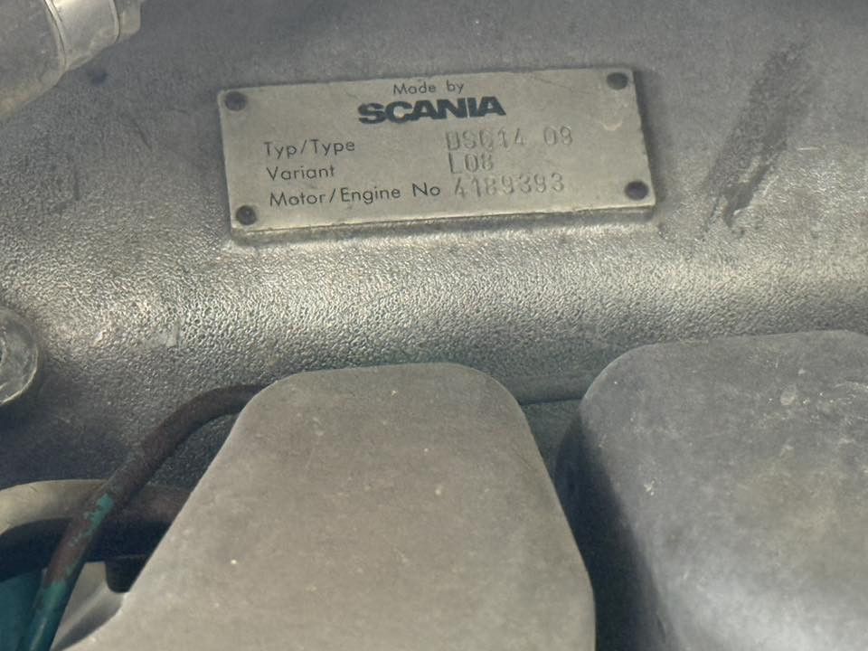 سكانيا 143 مكينه 8 مكفوله من كير ومحرك وشاصي ومجموعه وقماره قطره صبغ مابيهه مجموعه بلادي ٢٤ بدي جديد ورقم بغداد انكليزي گير 5ب5 معروضه ب 250 ورقه وبيه مجال مكاني بغداد 
***********
***********
