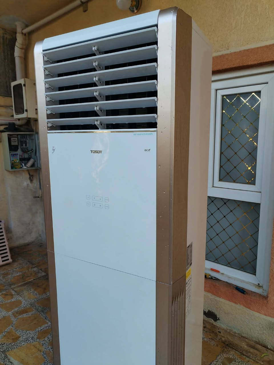 سلام عليكم....
سبلت توسوت كنتوري ٣ طن نظيف كلش مداخل صيانه غاز الشركه... السعر ٩٠٠ (بدون بواري)...المكان ديالى..الخالص...
***********
