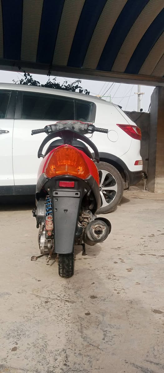 دراجه ماكس عدله رمبه، مكفوله لامفتوح ولاشي دراجه خير من الله كهربائيات اشاير لايتات كلشي كامله شلعه ومعدل تجي وتشوف بعينك 🌐الشطره: الشعله تقاطع شارع سيد عواد 
السعر 600وبيهه مجال بصيط


**إذا كنت صاحب هذا الإعلان وتريد حذفه لأي سبب، رجاءا أرسل رسالة إلى الدعم الفني**