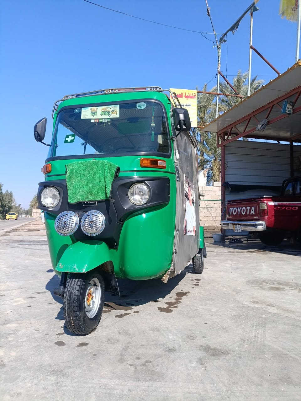 السلام عليك تكتك للبيع موديل 22شهر 11مضلع كفاله عامه ماعده الدوس فقط والباقي مكفول كشر ومكينه شراي يتصل  ويدلل *********** السعر 9700 وبيه مجال للطيبين
