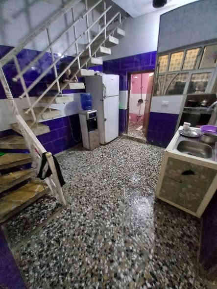 بيت للبيع 50متر زراعي سند 25
العنوان الشعلة مقابل قطاع 14 شارع ابو طياره 
الشارع مقرنص خطين وطني خدمات فول 
تفاصيل المنزل استقبال معزول مطبخ حمام تواليت داخلي وخارجي وغرفه نوم كبيره وحولي سطح نقص شتايكر 
السعر خاص اواتصال على الرقم
*********** بي واتساب
