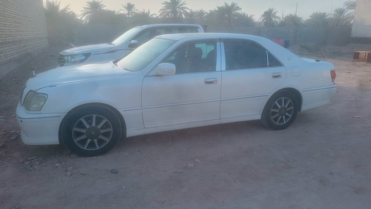 سلام عليكم شباب
ملكه للبيع 3دكم 

تنته+برده خلفيه+اربع كشنات كهرباء مكينه ديفور لجبير سنويه لغايت 2027وبسمي لسياره رقم تليفون ***********العنوان البصره القرنه شلهة الحسن السعر135وبيها مجال
