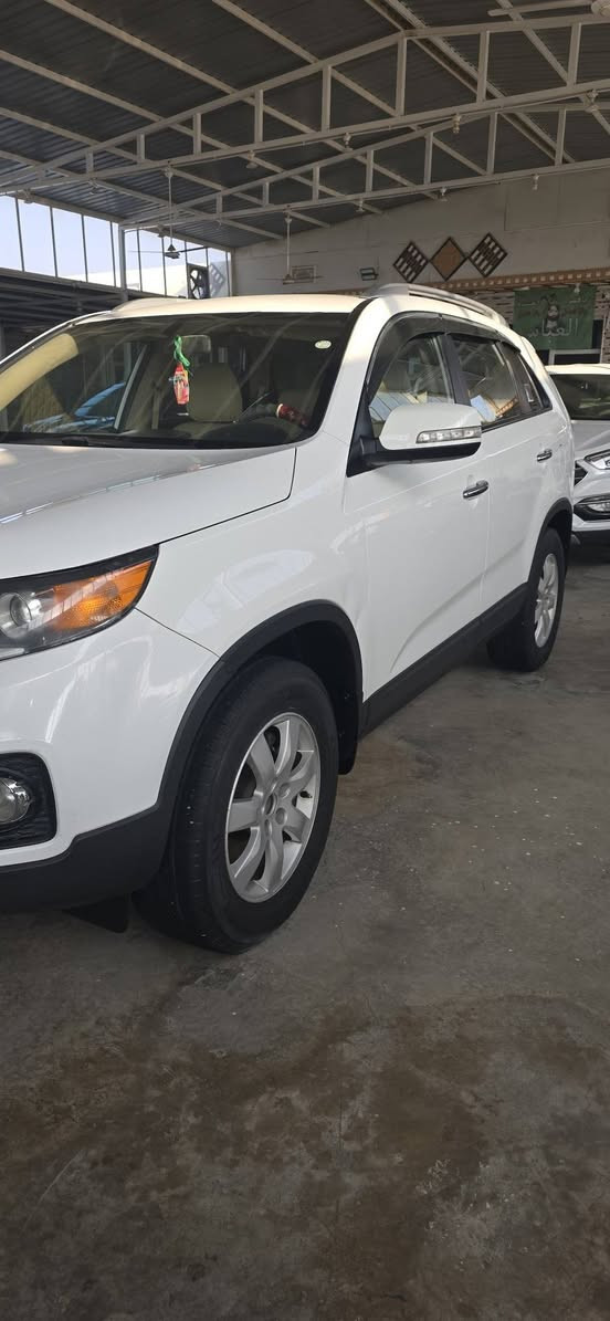 السلام عليكم سياره للبيع سورنتو موديل 2012 رقم سليماني سنوية و رقم جديد الاستفسار على هذا الرقم ***********
