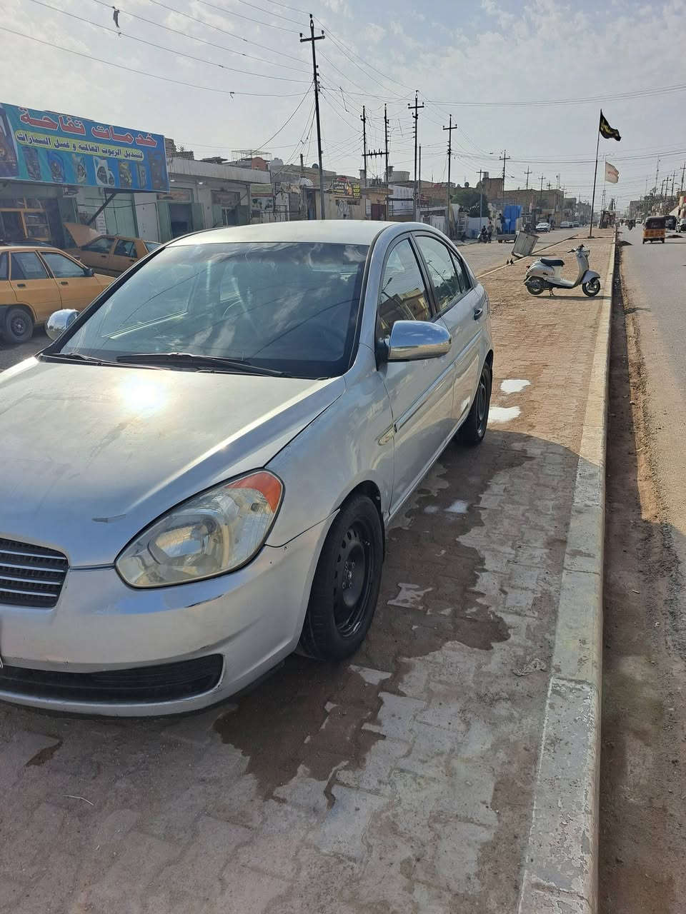 اكسنت للبيع مكينه وكير تخم تاير تبريد شغال سياره جاهزه حداده كله جديد رقم بغداد مشروع وطني السياره بل العماره سعرها 74ورقه وبيها مجال مكينه 1600 رقم الهاتف ***********
