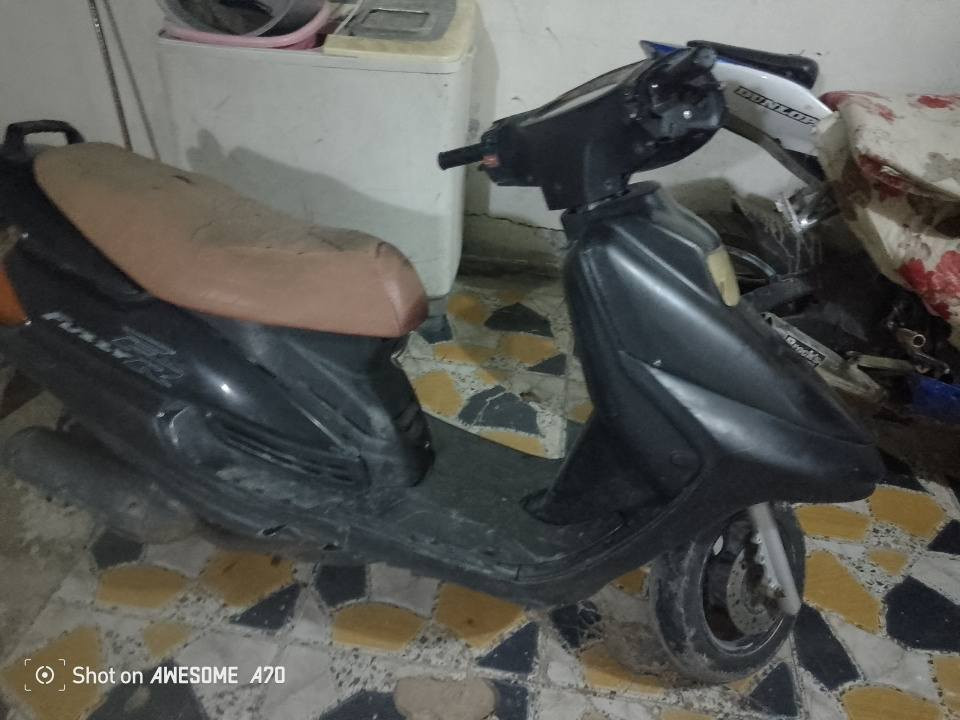 سلام عليكم عندي دراجات فراشه مراوس سعرها 180ورقم لهاتف ***********
