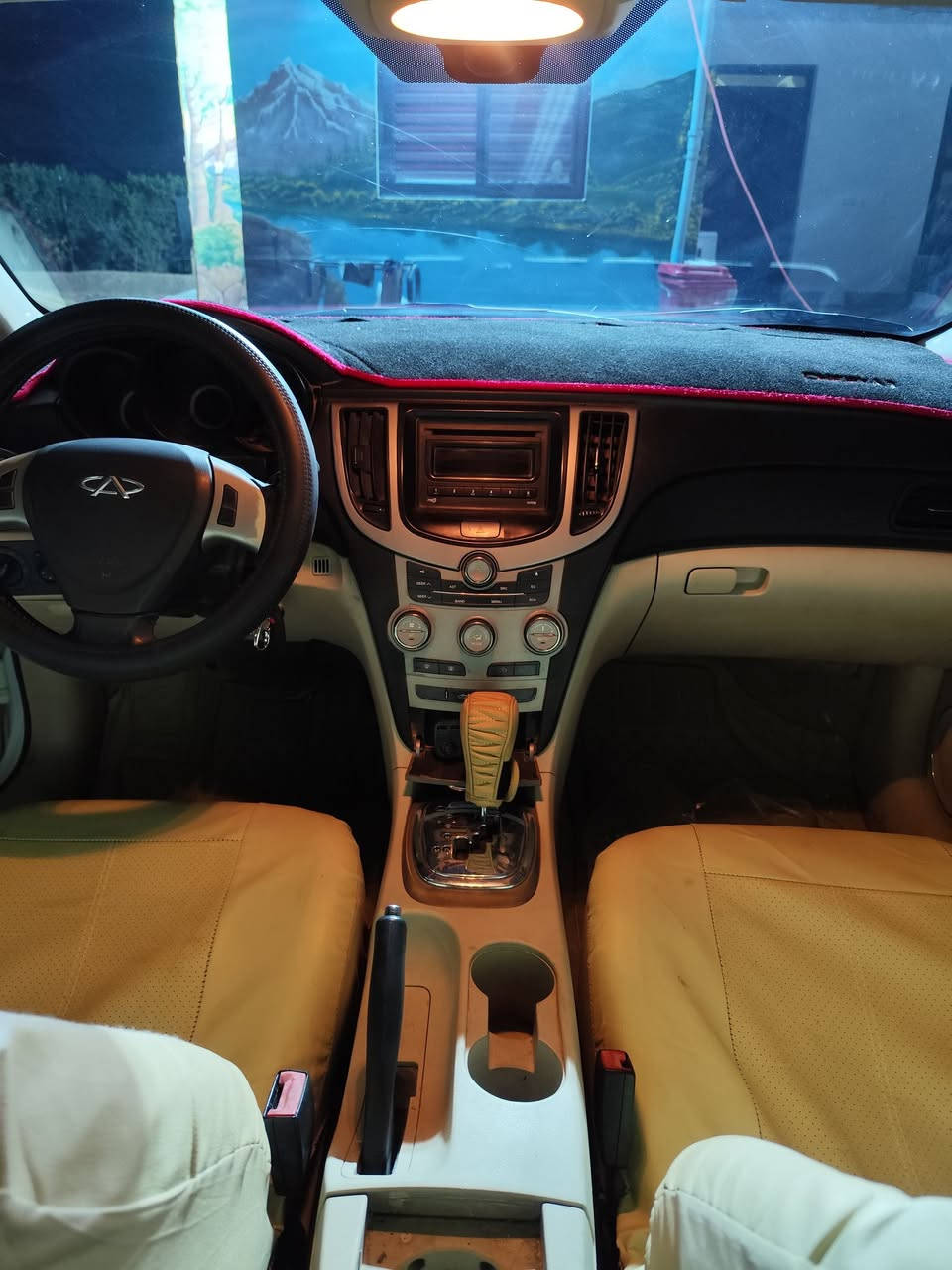 شيري A3 
محرك گير شرط بلادي مامفتوح ولا بيها اي عيب
ماشي 129 الف
حداديه بدون عيب كامل 
تايرات جديد 
دفتر بانزين 
رقم اربيل سنويه باسمي 
رقم وسنويه جديد و هزه هم 
سياره بدون صبغ بدون ضرر 
مكان كركوك 
رقم *********** كركوك, العراق
