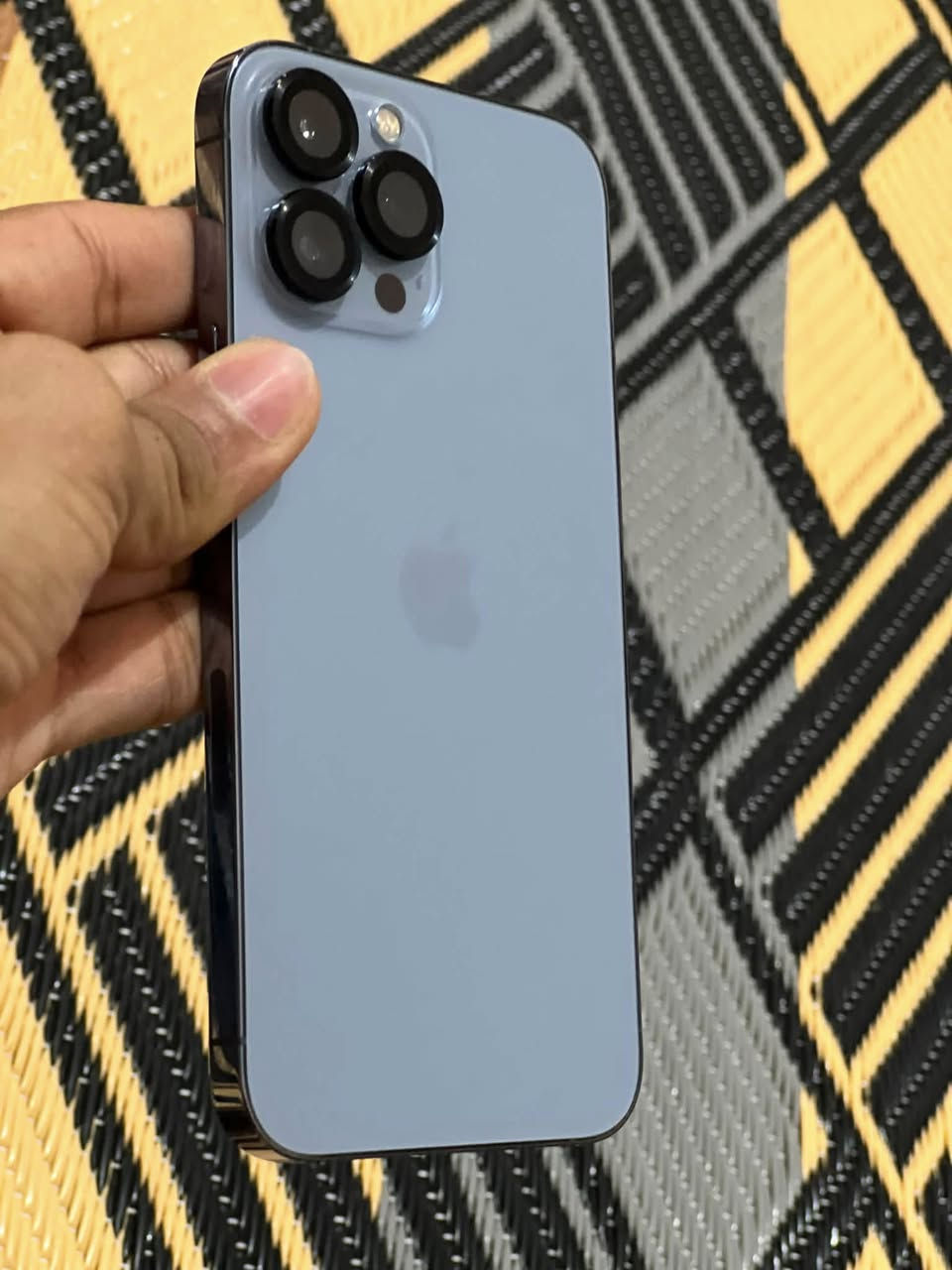 ايفون للبيع 13pro max
لون بحري 
البطاريه 88% 
بلادي مامفتوح 
ذاكره 256
السعر 775 .. 
***********
