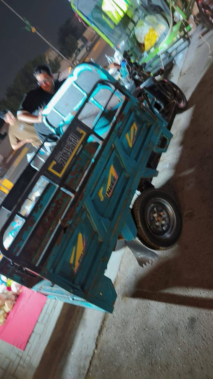 ستوته شحن ٥ بطاريات نضاف جاهزه سعر ٧٠٠ وبيه مجال حي العامل +964 774 253 2261


**إذا كنت صاحب هذا الإعلان وتريد حذفه لأي سبب، رجاءا أرسل رسالة إلى الدعم الفني**