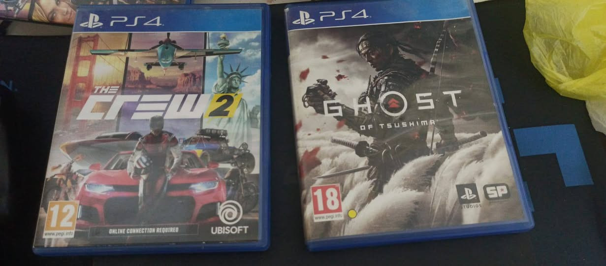 بلي 4 مستعمل نظيف جدا متروك فترة يعني ما مسخدم هواي مع ملحقاته
يدتين و قرصين الي هن كوست و ذا كرو و كيبلات التوصيل
شغال ميه بالميه لا تعليك و لا اي شي
السعر 250 مع اليدات و الاقراص و الكيبلات و هم بي مجال
اذا عندك اي استفسار ثاني 
راسلني واتس: ***********
او اذا تريد تدك عليه رصيد: ***********
الموقع البصرة المشراق
