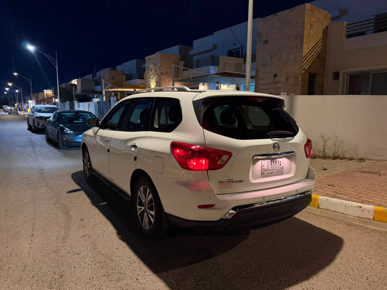 نيسان باثفايندر SV موديل 2019 للبيع

* الموديل: 2019
* الفئة: SV
* المحرك: 3.5 لتر V6
* القوة: 284 حصان
* عدد المقاعد: 7 ركاب
* كاميرا خلفية
* شاشة معلومات وترفيه
* بلوتوث ومنافذ USB
* مثبت سرعة
* بصمة تشغيل 
* مكيف أمامي وخلفي
* مقاعد قماش
الاتصال على الرقم:***********
السيارة داخلة كلين بالعرق صار بيها شخوط ببابين السكن
