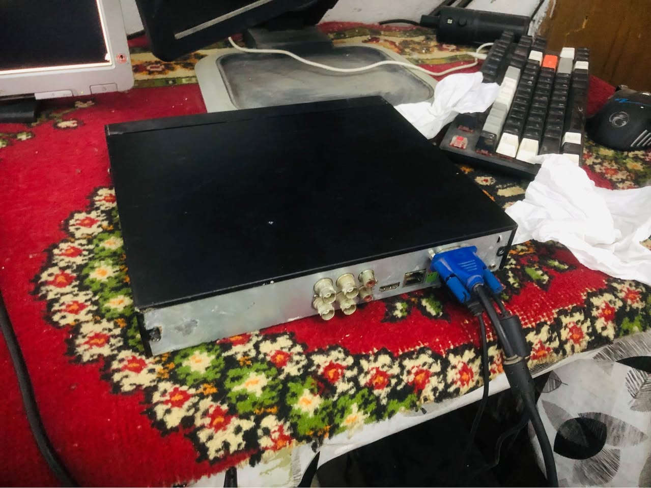 سلام عليكم كامرات وديفار وشاشه حجم 19 بوصه
وديفار دهوه الصلي  
وكامرات وحده داخليه وثنين خارجيات حداد 
سعر هن 50الف 
مكاني البصره ابو صخير مقابل جامعت الكرمه البصرة, العراق


**إذا كنت صاحب هذا الإعلان وتريد حذفه لأي سبب، رجاءا أرسل رسالة إلى الدعم الفني**