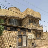 بيت للبيع المساحه 200 م طابقين  يتكون البيت من استقبال وصالتين ومطبخ ب...