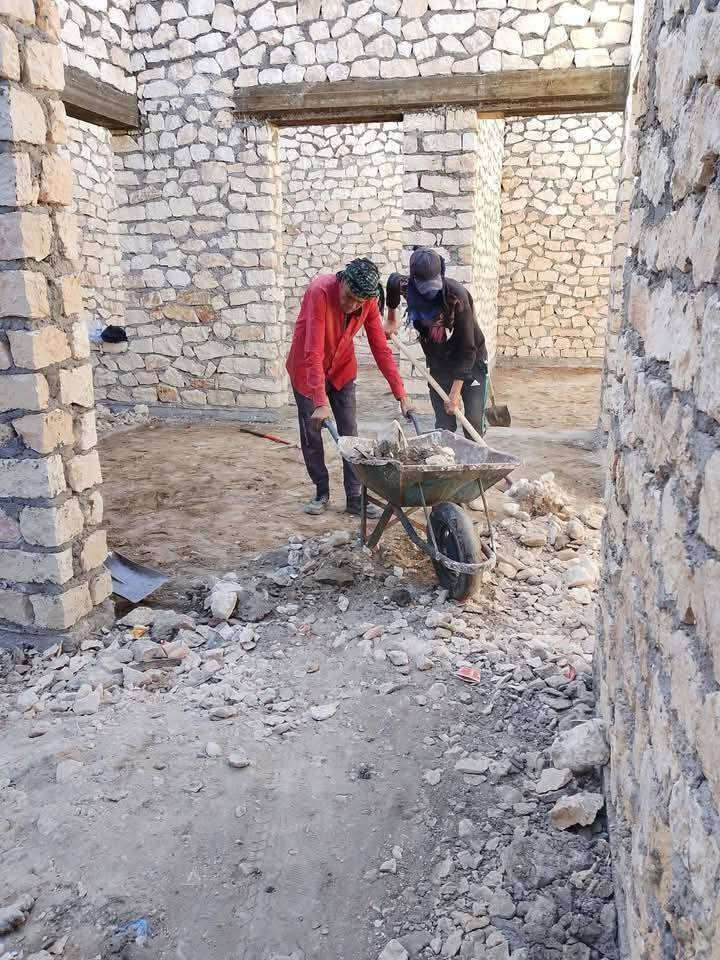 سلام عليكم  / يوجد كادر عمل جاهز  تصعيد مواد  / تنضيف بيوت  / تفليش  / تكشيط  / دفن نهري  / شقلنه ليل ونهار  / وماعليك بكلشي تاخذ شقل جاهز مني  / ومعداتنه جاهز وسياره تجيك للبيت ماعليك بس تصال على رقم/  ، ***********
