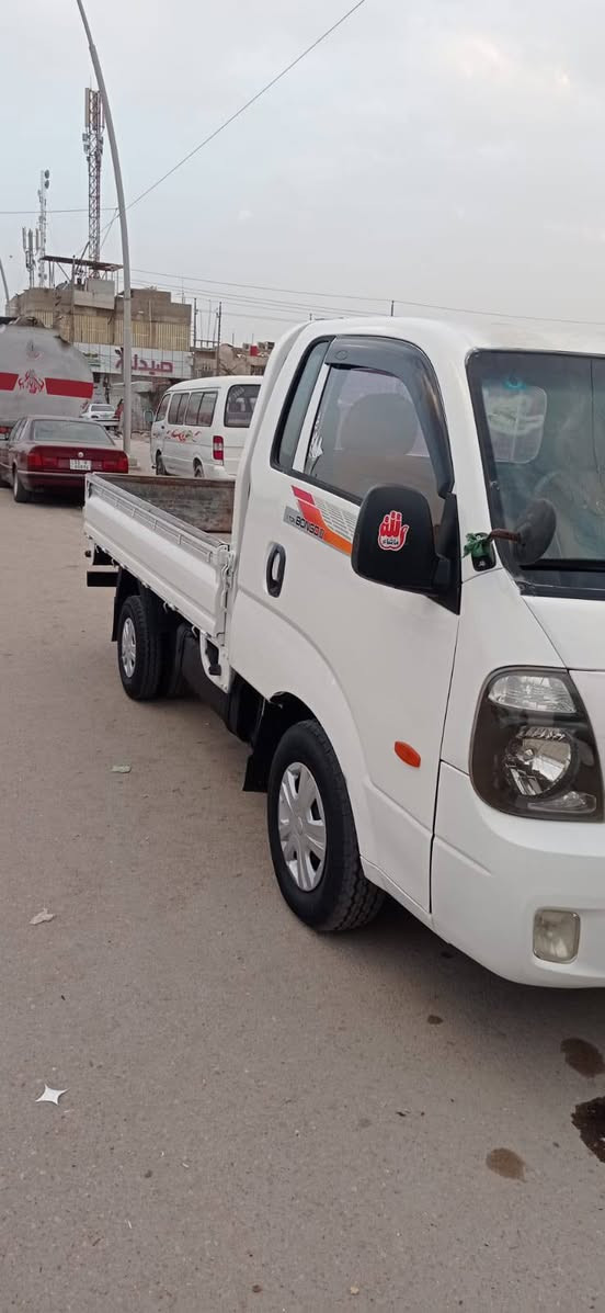 كيا بنكو مديل 12مكفولة من الضربة كير مكينه حداد شاصي رقم شاصي مكفولات تخم تاير رقم بصره إنكليزي مكان بصره سعر87سيارة كارتون جديده ابمعنى الكلمة مكينه سبلاين رقم راعي السيارة ***********
