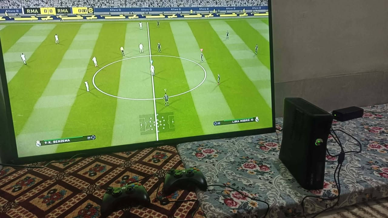 السلام عليكم
اكس بوكس 360 
اصلي ونضيف حيل 
بيه بيس 2023 و بيس 2017 
وGTA4 و COD  مع 25 لعبة
ملحقاتة كاملة وياه يدتين واير جدد
ويدتين بلوتوث 
سعرة 120


**إذا كنت صاحب هذا الإعلان وتريد حذفه لأي سبب، رجاءا أرسل رسالة إلى الدعم الفني**