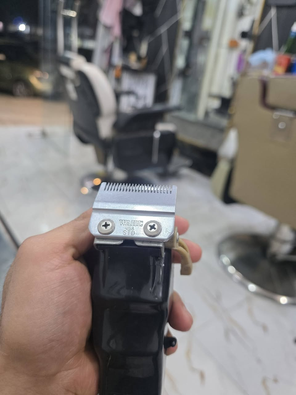 مكينة WAHL ماجك كليب اصدار قديم
اصلية USA حفر مو طبع قيم واخذ 
مكاني ديالى 
عندي توصيل لكل العراق 
***********
