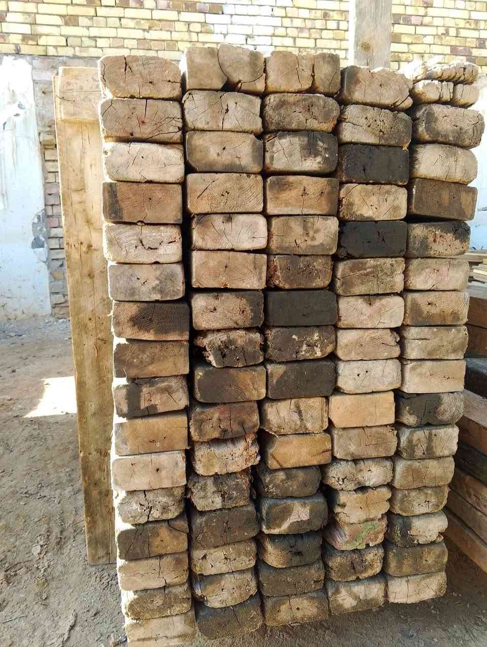 سير طول 3 متر تارس 2×4
العنوان حله شارع 80 قرب مطعم ثابت 

الهاتف *********** - ***********
