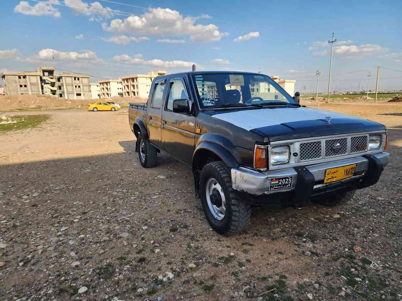 نيسان مؤديل 1997كا مل كرا وه به 2002مه كينه Zته بريتو باوه ر  كيرو مه كينه و ئه كسلى دواو بيشى كرا وه به 2002بيشى جكنيته قو رسوسوكى له جي خؤ ئيشه كا  سه يا ره كه هيج ليداوى و قرجى نيه هه مو كيا نى به شه رت كا ره با ى مه زبوته كيجه كا نى هه مو ئيش ده كا 4تاى لؤكى زيره هه تا بلى تو ندو تؤله هه ي كه لى له و ره سما نه زؤر جوا نتر سه يا ره كه ئا م بوه ئا رمه كه ى ون بوه به شه رتى ئه وه ى ما كه سنه بئ سعر ى 34كه لا
***********.            ***********
