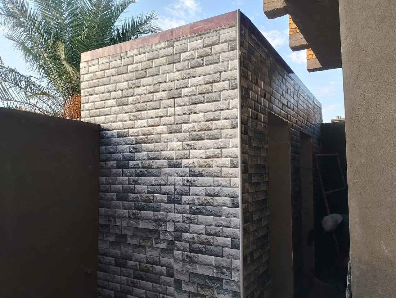 السلام عليكم متوفر خلفه سيراميك ولبخ ومخمر وشرط شغل درجه اولى وباانسب الاسعار اليحب يتواصل ويانه يتصل ع رقم *********** وبيه خير ويدلل عنوانه ناصريه مركز
