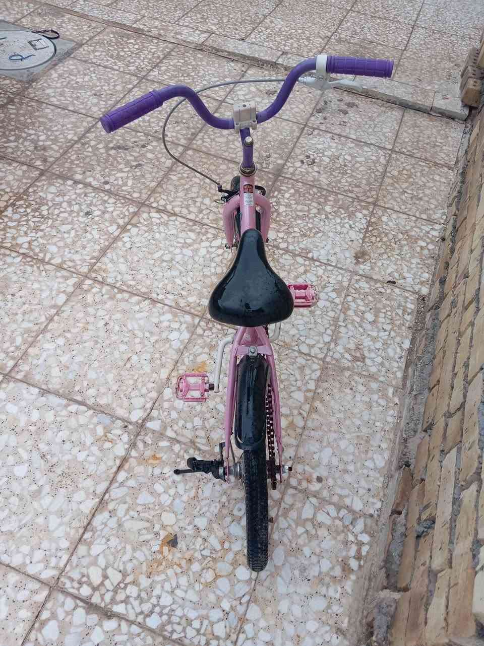 السلام عليكم بايسكل ياباني للبيع حجمه 16 كامل بريك بل مكينه السعر 30 مكاني بغداد الشعب سبع قصور
*********** متواجد واتساب
