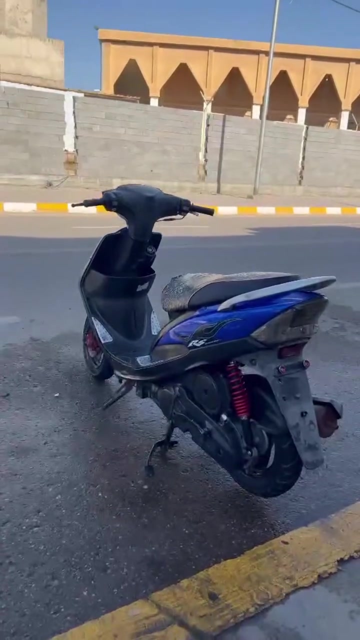 السلام عليكم شباب دراجه ماكس للبيع الدراجه بلادي وكلها ختم واحد وي المكينه مابيها اي نقص
السعر 650 وبيها مجال للاستفسار***********
