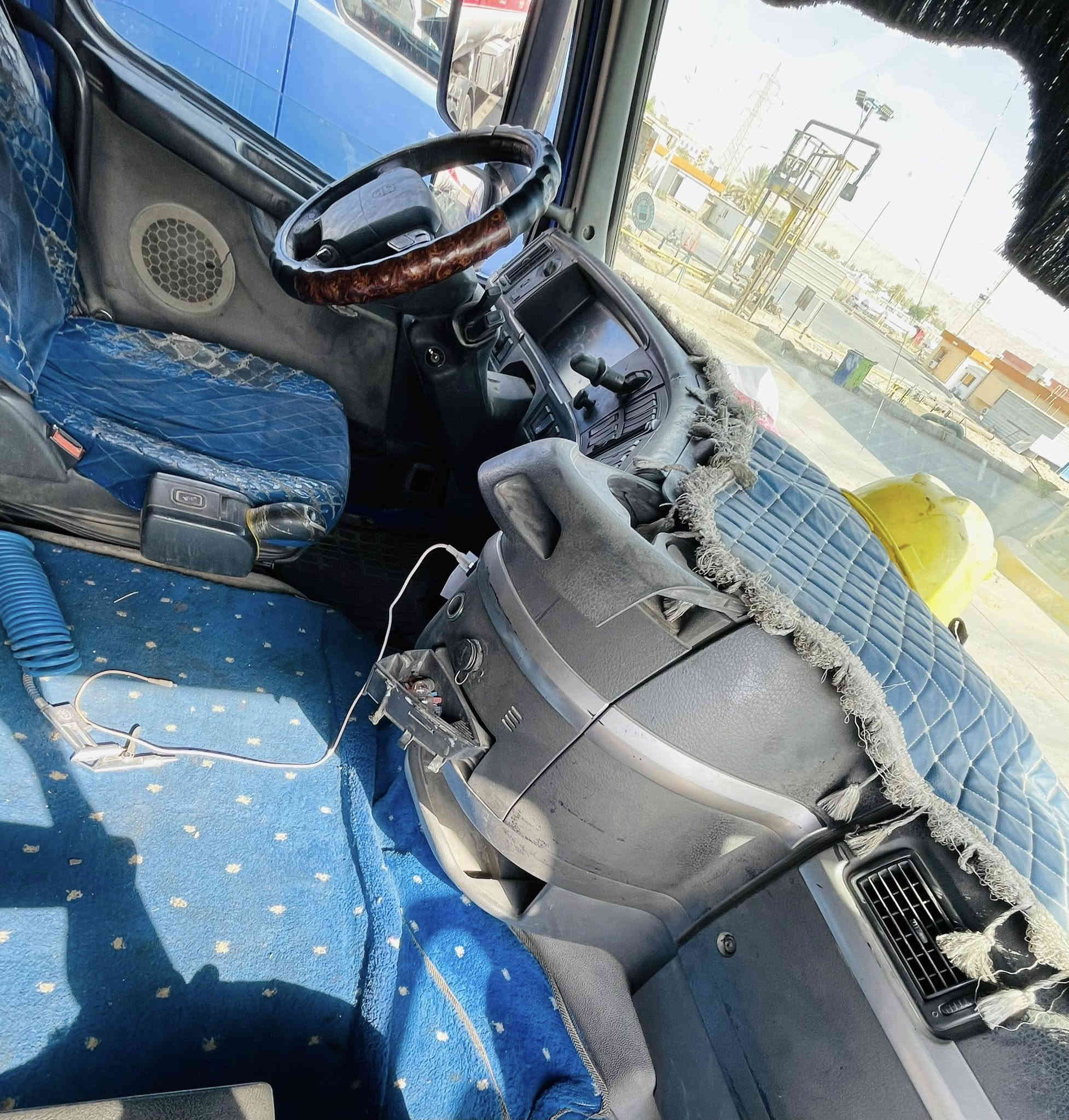 السلام عليكم
فالفوو صهريج 2002
محرك شرط كير اوتماتيك شرط اكسل 
تصريح أمني جي بي اس طوناج السعر280$
سنوية2029 تانكي سبرنك بويلر كهربائي 
تخم تايرر شرط التحويل والغرامه
***********مكان السياره بيجي
