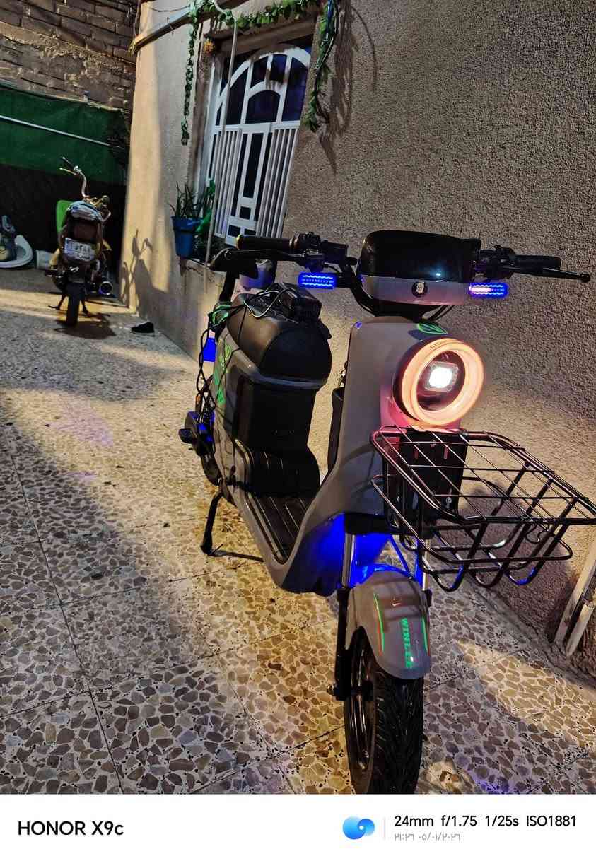 سلام عليكم ورحمة الله دراجه شحن موديل 2026فول موضفات سعر520وبيه مجال رقم الهاتف    ***********
