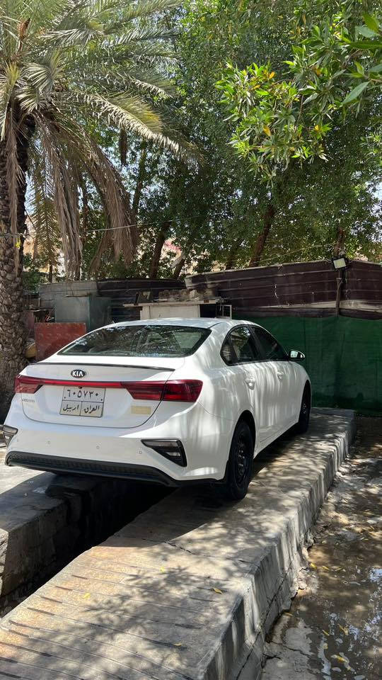 سيراتو خليجي ٢٠بيها نص جاملغ بدون اي دواخل ت وتساب فقط ***********مكاني بغداد
