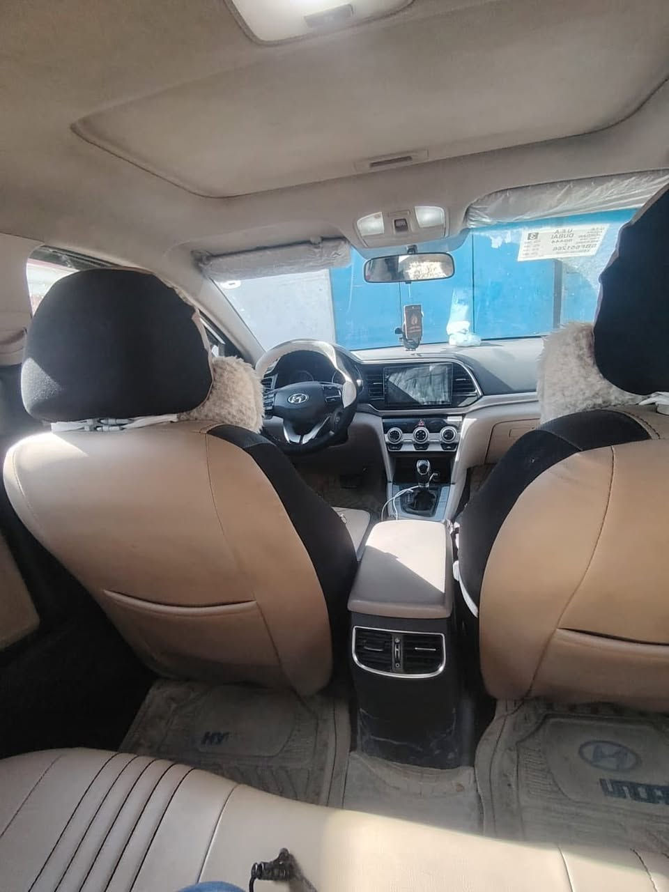 السلام عليكم إلنترا موديل 2020 خليجي مكينه 2000دوش السياره كفاله عامه من الصبغ بيها مكانات بارد ماشيه ١١٠ السياره كفاله كير مكينه حدايده هستوه مسويها كلها تبريد ثلج الكاعيه مغلقه جلد والكشنات غرفته حلوه  العنوان بصره كرمه علي الاتصال ***********
