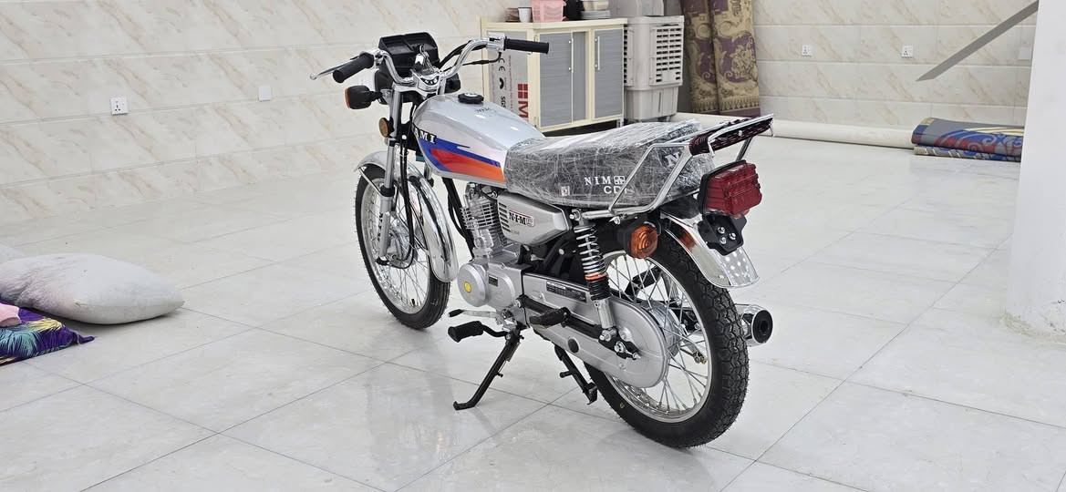 سلام عليكم دراجه اربعه كير مديل 2027صارلها ٣ايام من اخذتها اورق سكنر ٨ورقات دراجه ماشيه ١٠كيلوات زيرو سعر ب ٧٣٠ مكاني كربلاء ***********احمد
