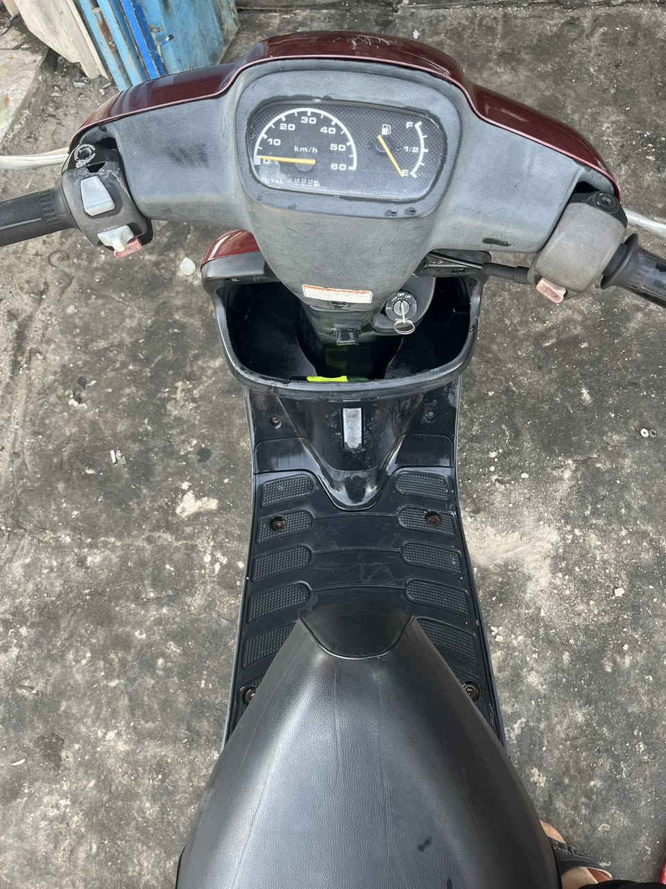 بطه صارلها شهرين من طالعه كلها شغاله مكفوله من كلشي اي نقص ماكو كلها بلاديه مابيها شي تجاري سعرها 575 وبيها مجال للشراي اداري مكاني كربلاء شارع الروضتين.((فقط وصلها ضاع اول ما اخذناها ثاني يوم ضاع اسويلك مكاتبه او شنو تريد اني وياك اكفلها ))***********
