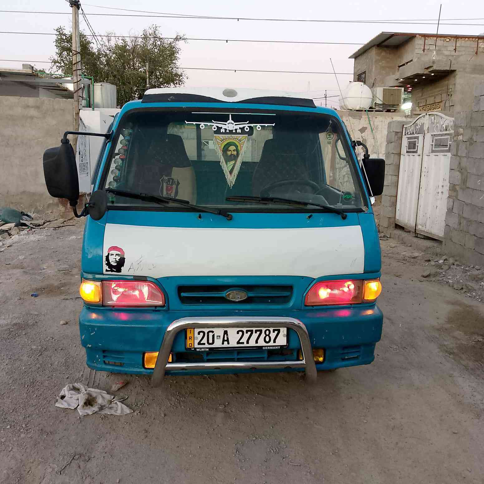 سلام عليكم كيا موديل 95 كامله اي نقص مابيها  تخم تاير حداديه دوشمه السياره جاهزه من كلشي تحويل مباشر  ‏‪*********** السعر 55 المكان السياره بغداد
