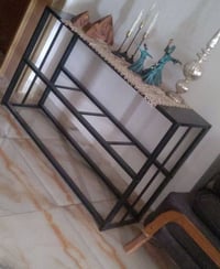 ميز كونسول • ديكور منزلي