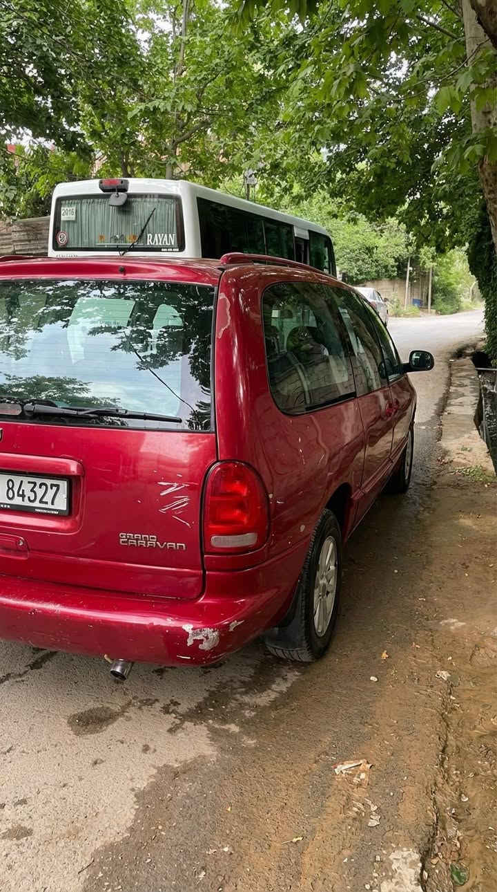 سلام عليكم
دوج كراند كرفان 1997 محرك 3300 بلادي لابخار ولادخان كير جديد 2007 بطارية جديدة
تشغيل بصمة وتشغيل عن بعد تبريد ثلج 3 قطع سنوية لغاية 2029 شهر العاشر  رقم انكليزي..
رايد مراوس بتيكو ابيض كير ميكانيكي  وانطي فرق
مكان السيارة بغداد 
‎0751 830 6641 واتساب 
0774 794 6601
