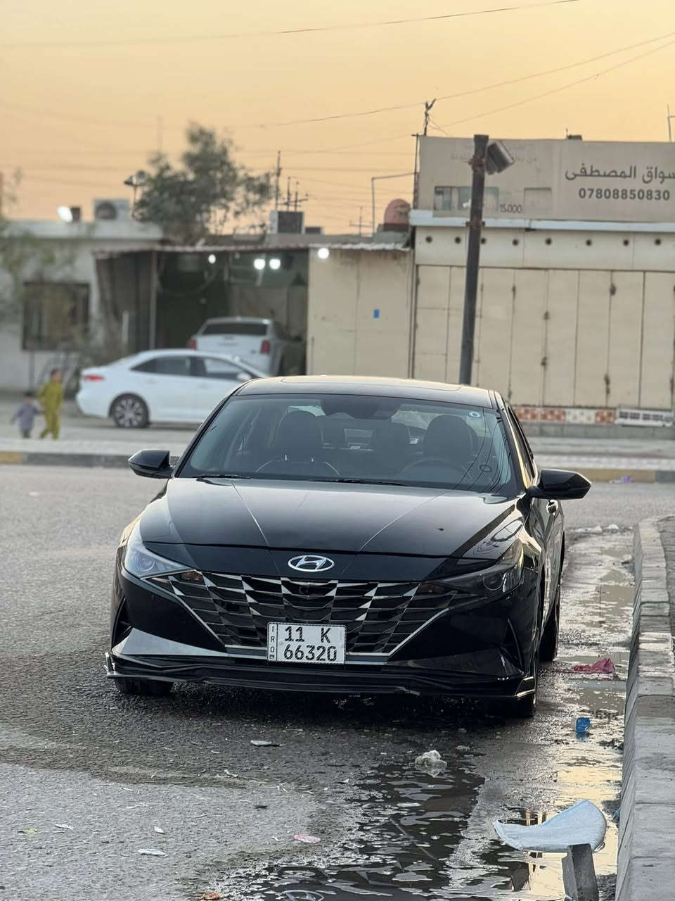 السلام عليكم 
النترا 2023 فول مواصفات ليمتد وارد أمريكي رقم بغداد الانكليزي معوقين جاهز للوكالة حادث السيارة بنيد فقط مستبدل وبيها طخه بالدوسة اثناء التحميل بالميناء صارت محرك  2000 دوش المرغوب 
مواصفات السيارة 
1- بصمة 
2- فتحة 
3- بصمة ابواب وجنطة 
4- تشغيل عن بعد 
5- رادار امامي وخلفي وبلمري 
6- تحديد مسار 
7- شاشة ديجتال متصلة 
کشن وستيرن تدفئة
 9- انضمة قيادة 
10 - لد امامي خلفي 
11- كامرة دوارة 
12- كشنات جلد
13- أنظمة قيادة Normal - S.Sport - Sport 
14- دخول ذكي وتحكم ستيرن
 وباقي المواصفات المعروفة سعر السيارة ١٤٥ 
***********
