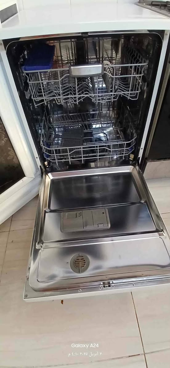 #للبيـــــــــــع #صعدو_منشور_حتئ_يصلكم_كلشي_جديد
#غساله صحون شغاله اي عيب مابيها نوع LG سبب بيع دياخذون غير لون
سعر ١٧٠ بيها مجال ومتوفر توصيل والعنوان حي ميثاق


**إذا كنت صاحب هذا الإعلان وتريد حذفه لأي سبب، رجاءا أرسل رسالة إلى الدعم الفني**