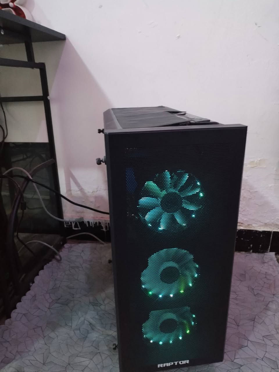 البيع 320 الف
فقط الكيس
i3. 10100E
المذر بورد  H510 PRO
رام 8 تردد 3200
الكارت 8كيكه RX 580
ا SSD128
320 HHD
 البور سبلاي 750 واط
الشراي يرسلني واساب
***********
