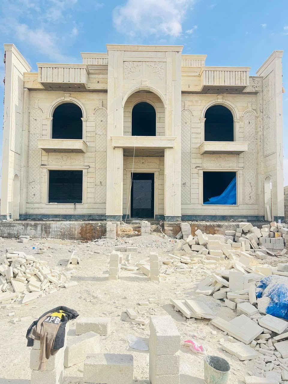 يوجد كادر حجر حلان بسعر مناسب شغل شرط هندسه من يرغب بل عمل يتصل عل خط و الخاص مفتوح ***********
