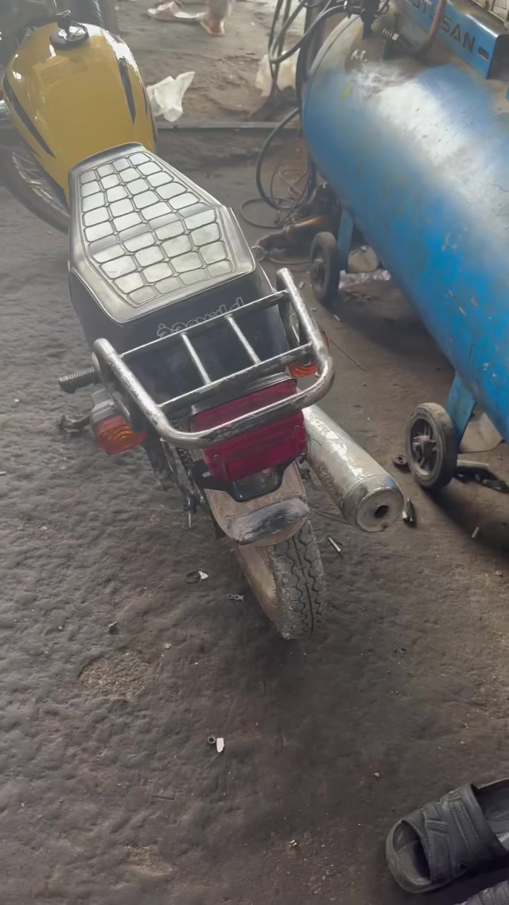 للبيع 4 كير    كلك فقط الأوراق ضايعه كفاله مثل ماواضح بل فيديو كل نقص مابيها مكاني كربلاء طويريج الاستفسار *********** السعر 375 وبيها مجال
