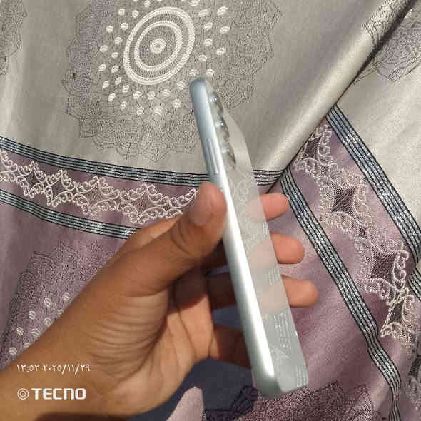 السلام وعليكم سامسونك A54 جهاز نظيف كلش شخط مابي ذاكره 128 الجهاز شريحتين جهاز مكفول من كلشي السعر 250 ويرهم مراوس الاستفسار خاص او واتساب ***********
