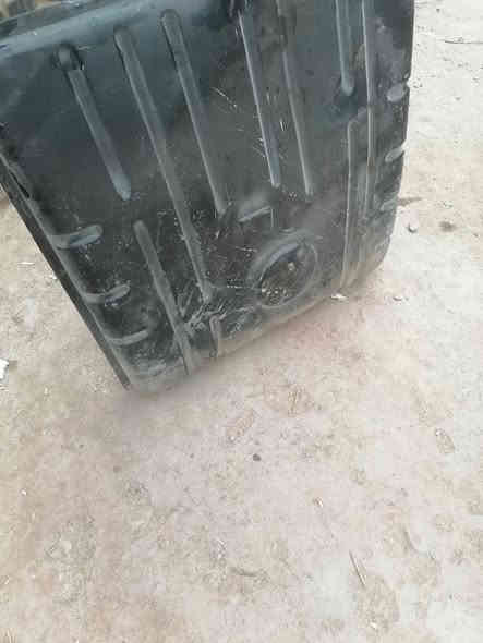 السلام عليكم
تانكي بانزين للبيع ناصي وشطح 
السعة 70 لتر 
السعر 50 الف
للتواصل ***********
